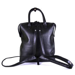 Backpack convertible a bolso de mano dama 100% piel - color negro con grabado Vib