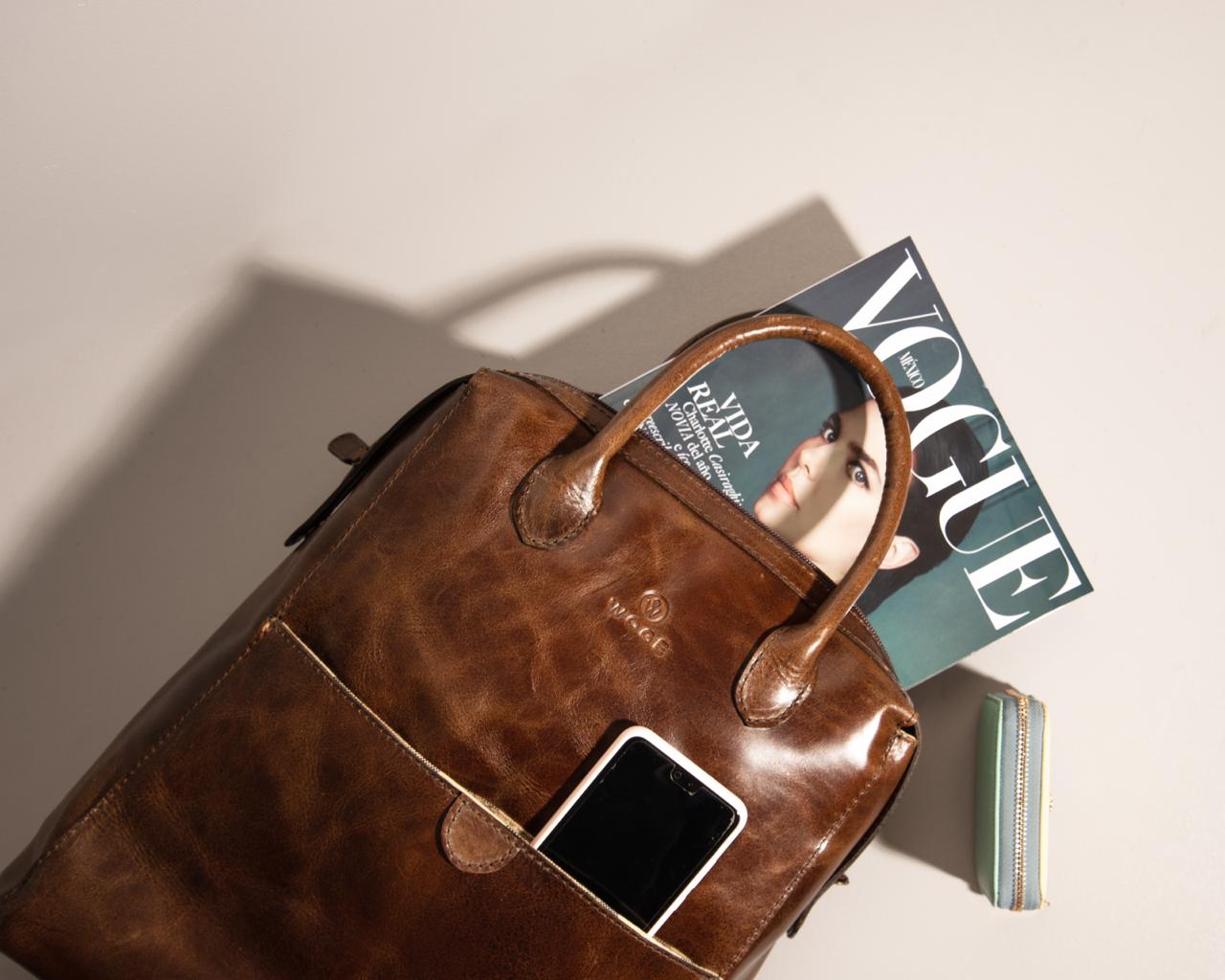 Backpack convertible a bolso de mano dama 100% piel - color chocolate - Imagen 13
